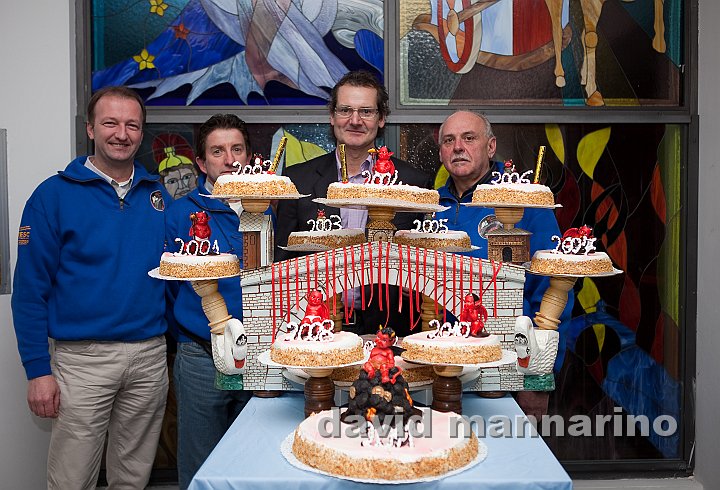 presentazione personaggi-7084.jpg